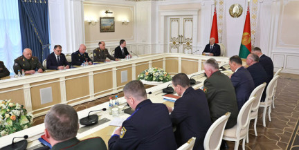 Разумная модернизация вместо гонки вооружений: Президент обозначил приоритеты новой Госпрограммы вооружений
