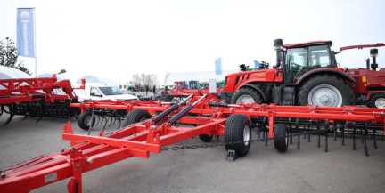 Лукашенко призвал производителей сельхозтехники установить конкретные условия и сроки гарантийного обслуживания