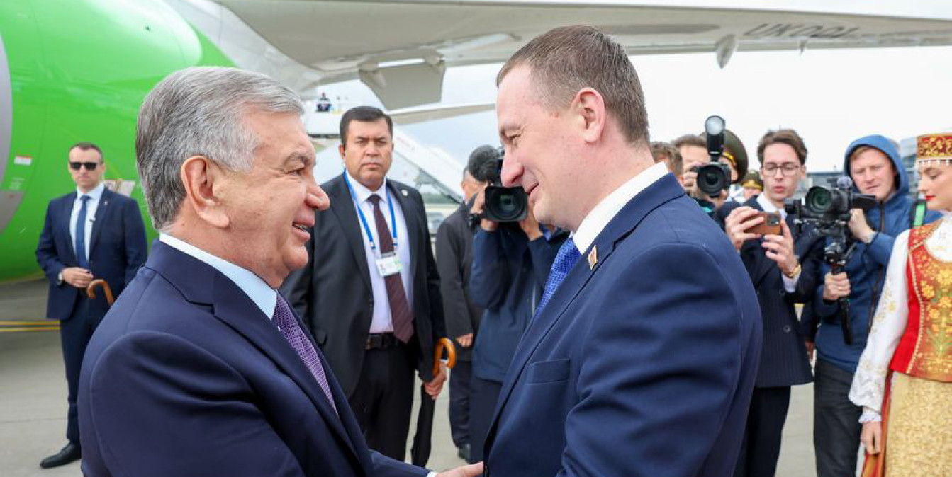 Президент Узбекистана прибыл в Беларусь с официальным визитом: главные детали встречи