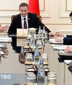 Школьное питание под пристальным вниманием: Александр Турчин проводит рабочую встречу