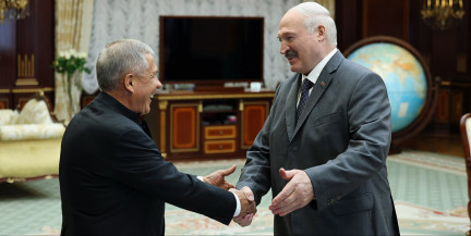 Александр Лукашенко обсуждает новые проекты с главой Татарстана Рустамом Миннихановым