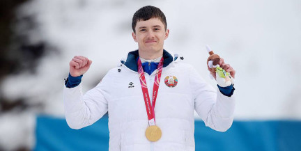 Глава НОК поздравил лыжника Свириденко с первой белорусской золотой медалью на Паралимпийских играх