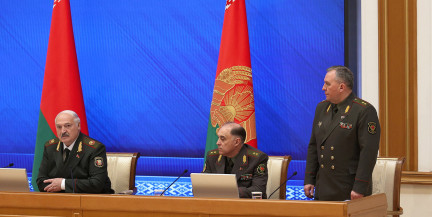 Президент заявил о серьезной геополитической обстановке у границ Беларуси