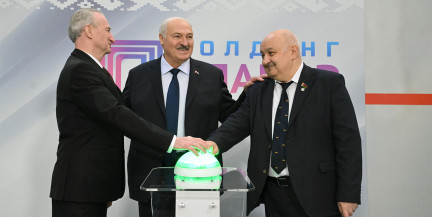 «Это будущее». Александр Лукашенко посетил предприятие «Планар»