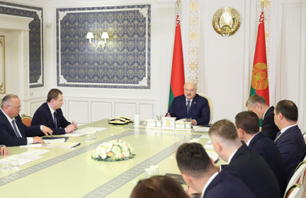 «Не на совещание – в тюрьму». А. Лукашенко жестко высказался о криптомошенниках