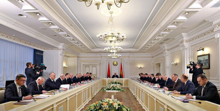 «Как выровняете, если уже тысяча погибла?» Лукашенко обсудил падеж с губернаторами