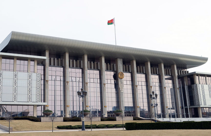 Операторам связи в Беларуси разрешили выдавать микрозаймы – указ Президента