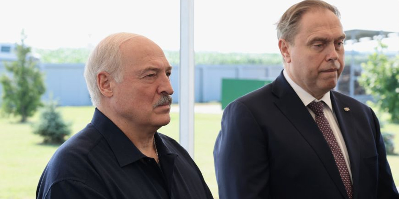 Александр Лукашенко и Владимир Караник в Оршанском районе