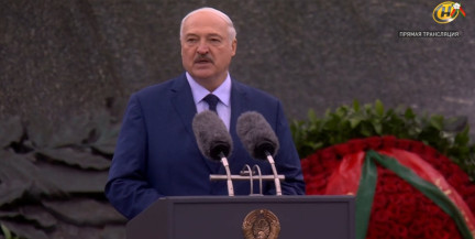 «Их нужно вернуть домой»: Лукашенко предложил забрать останки советских воинов из стран Европы