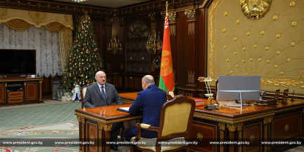 Александр Лукашенко принял с докладом посла Беларуси в России