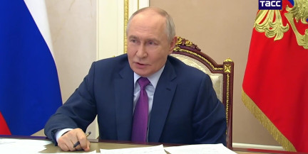 Путин поделился впечатлениями от хлеба, которым его угостил Лукашенко 9 мая