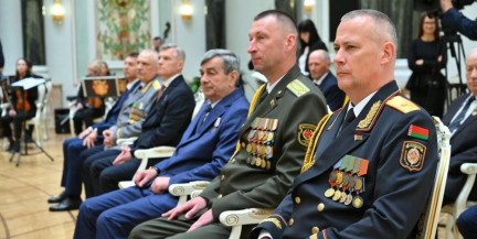 Лукашенко: Если потребуется – белорусы готовы защищать Родину с оружием в руках