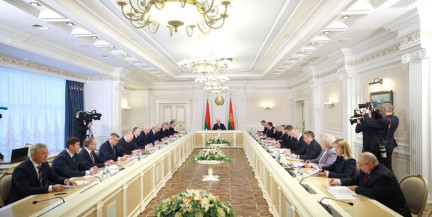 Лукашенко представлен проект указа о централизованных закупках для села