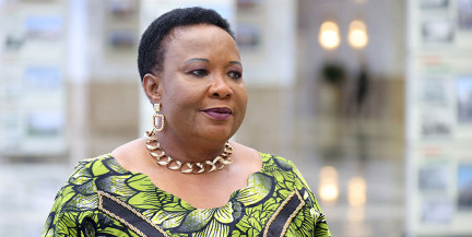 Президент поздравил первую леди Зимбабве с днем рождения