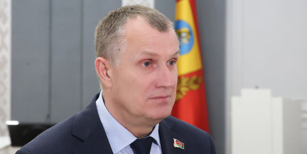 Президент Беларуси заслушал доклад председателя Могилевского облисполкома о развитии промышленности и районов региона
