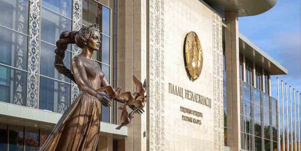 Лукашенко предложил США, как можно закончить войну в Иране