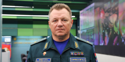 Президент Беларуси заслушал доклад главы МЧС