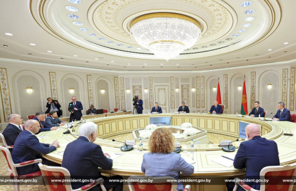 «Мы готовы всегда подставить вам плечо». А. Лукашенко встретился с губернатором Калининградской области