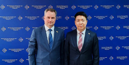 Замминистра МИД Беларуси и посол Кыргызстана обсудили двусторонние проекты