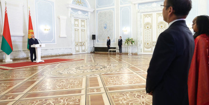 Александр Лукашенко принял верительные грамоты от послов 10 государств