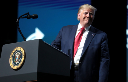 Трамп: Управление США при Байдене было незаконным