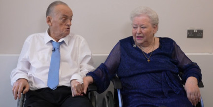 Пенсионеры встретились в доме для престарелых и влюбились с первого взгляда