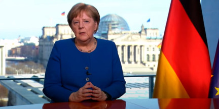 Ангела Меркель призвала ЕС наладить диалог с российскими властями
