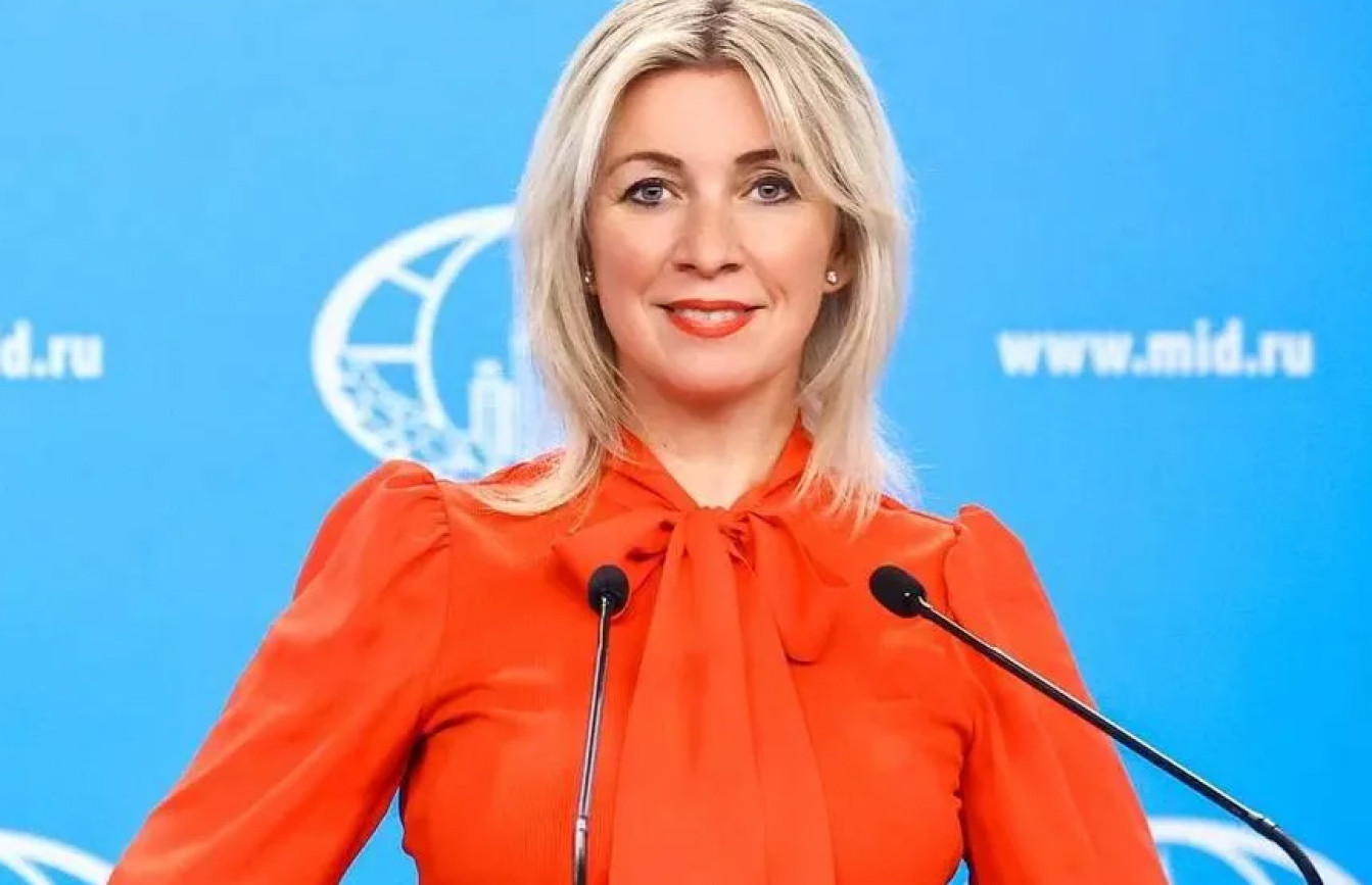 Мария Захарова, официальный представитель МИД РФ, выступает на брифинге перед журналистами