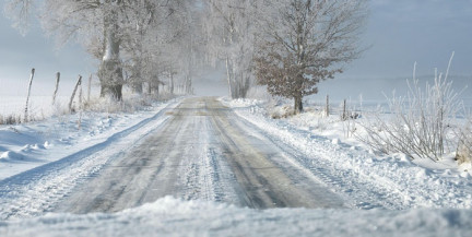Можно ли выбрасывать снег со двора на дорогу