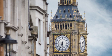 The Spectator: скандал из‑за дела Эпштейна угрожает премьерскому посту Стармера