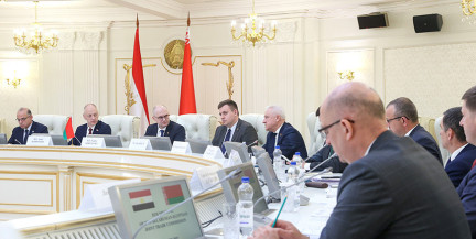 Беларусь ожидает визита президента Египта, заявил Карпович