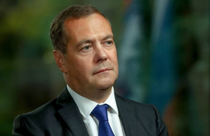 Медведев высмеял разговор европейских лидеров о США и Украине