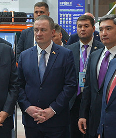 Технологии, контракты и промышленная кооперация: главные события выставки «ИННОПРОМ» – в репортаже ОНТ