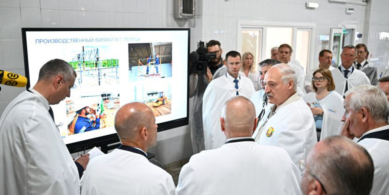 президент посетил Савушкин продукт