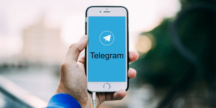 Дуров назвал причину временного удаления Telegram из App Store