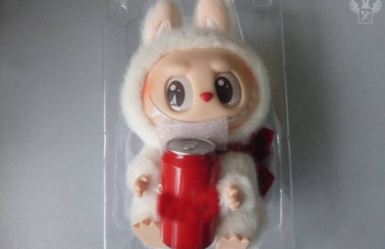 Сначала Лабубу, потом ЗППП: Милонов посоветовал обходить стороной женщин с Лабубу