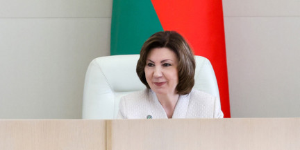 «Развиваем сильную и независимую Беларусь»: Наталья Кочанова поздравила белорусов с Днем народного единства