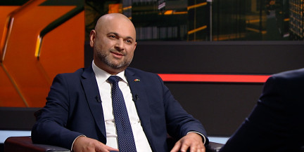 Представитель пакистанской общины Замад Хан рассказал, как победить страх перед мигрантами