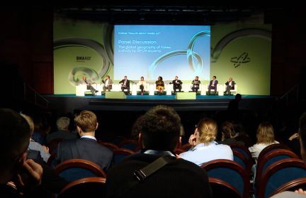 Москва принимала форум по борьбе с фейками: угроза стала глобальной