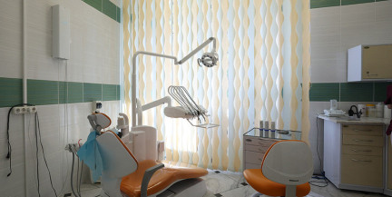 В Италии стоматологи по ошибке удалили пациентке 11 здоровых зубов