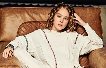 Аглая Тарасова потеряла роль в «Холоп-3»: ей грозит до 7 лет тюрьмы и штраф