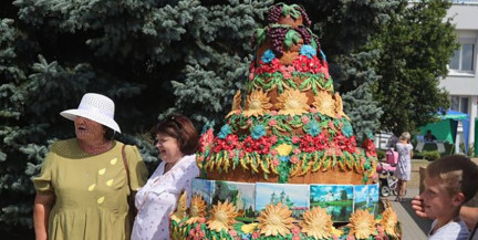 Каравай на 150 кг: на фестивале «Бацькава Булка» поставят вкусный рекорд