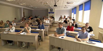 Второй этап репетиционного тестирования: более 42 тысяч школьников проверяют свои силы. Репортаж ОНТ