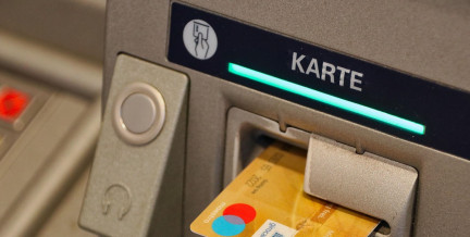 Пользуетесь картой мужа – можете получить наказание за это. Что делать?