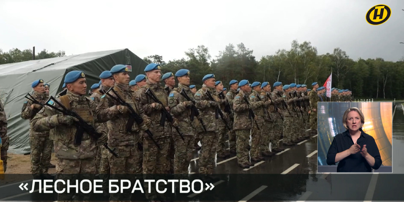 военнослужащие на постороении