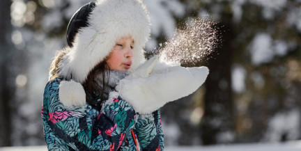 Врач-гигиенист рассказала, как уберечь ребенка от травм и обморожений