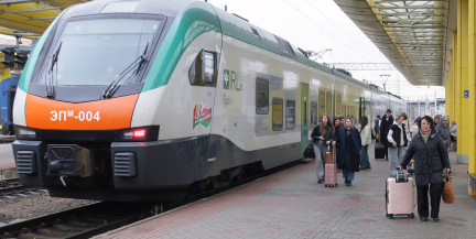 Поезд Москва–Брест задерживается – БЖД