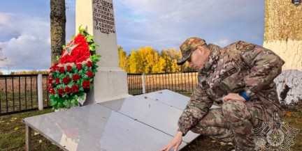 Белорусские военные помогли участнику учений ОДКБ из Казахстана найти захоронение прадеда – участника войны