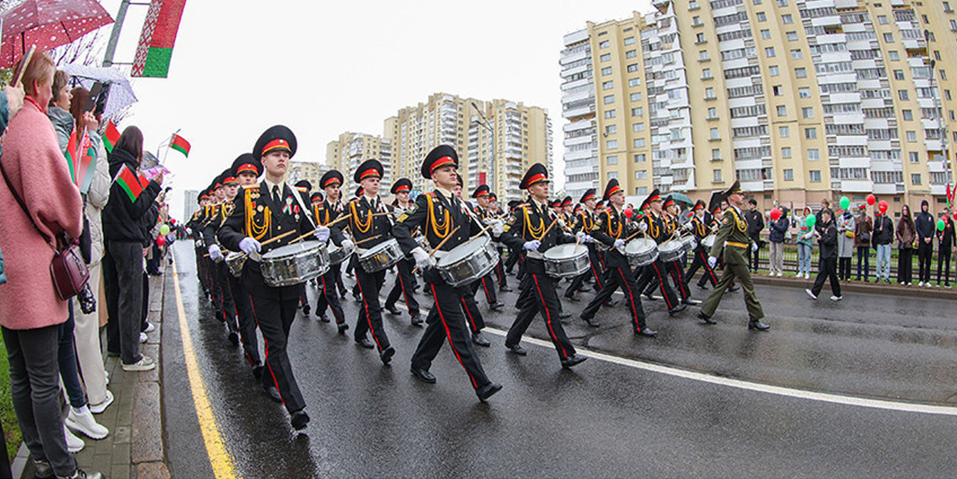 кадеты в Минске на Дне флага, герба и гимна
