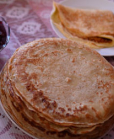 Как отмечают Масленицу в регионах и где испекли самый большой блин. Репортаж ОНТ